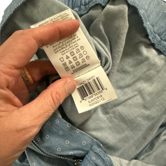 BCBGeneration Crazy Daisy Indigo Shorts - Picture 7 of 9